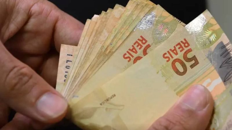 Endividamento das famílias atinge 81,6% e bate recorde histórico no Brasil