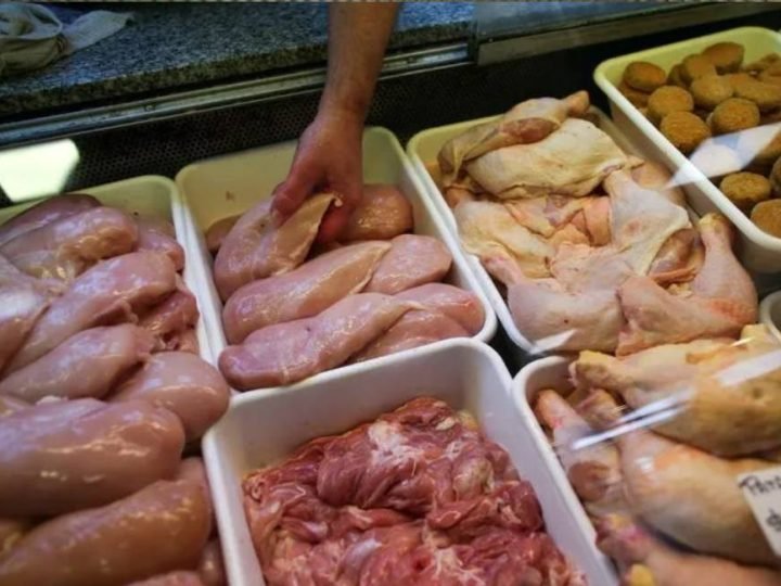 Exportações brasileiras de frango superam US$ 1 bilhão em maio e atingem recorde histórico