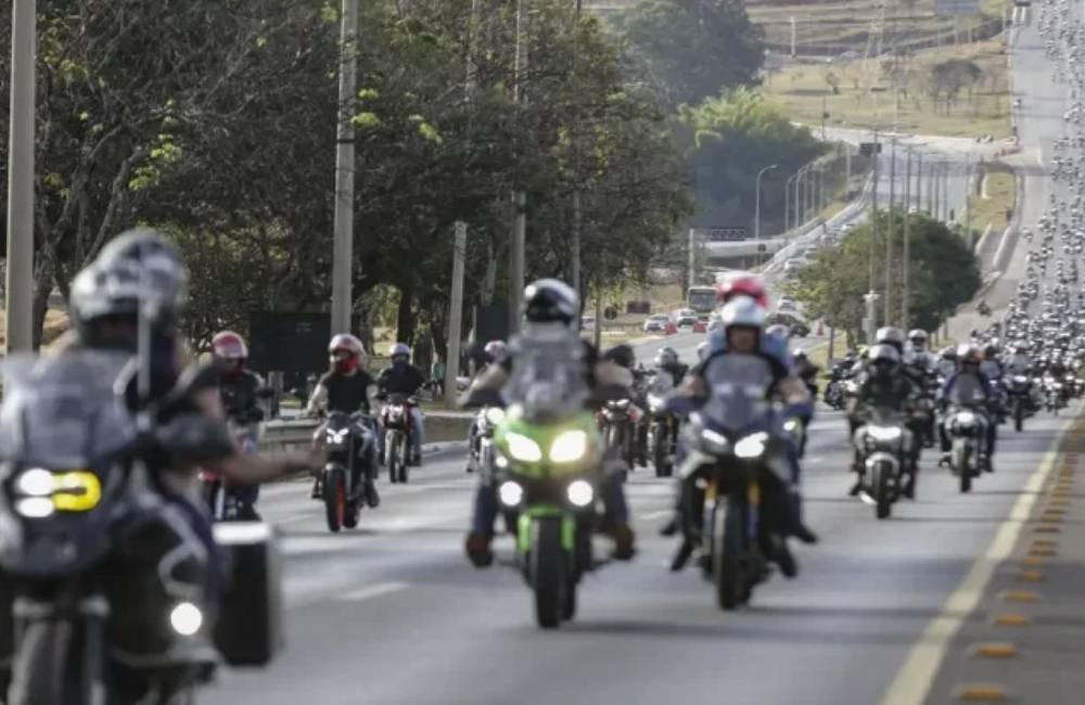 Governo federal lança programa Move Brasil com financiamento facilitado para motociclistas profissionais