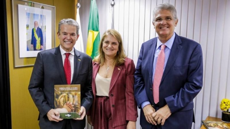 Guilherme Coelho assume presidência do Conselho de Administração da Embrapa