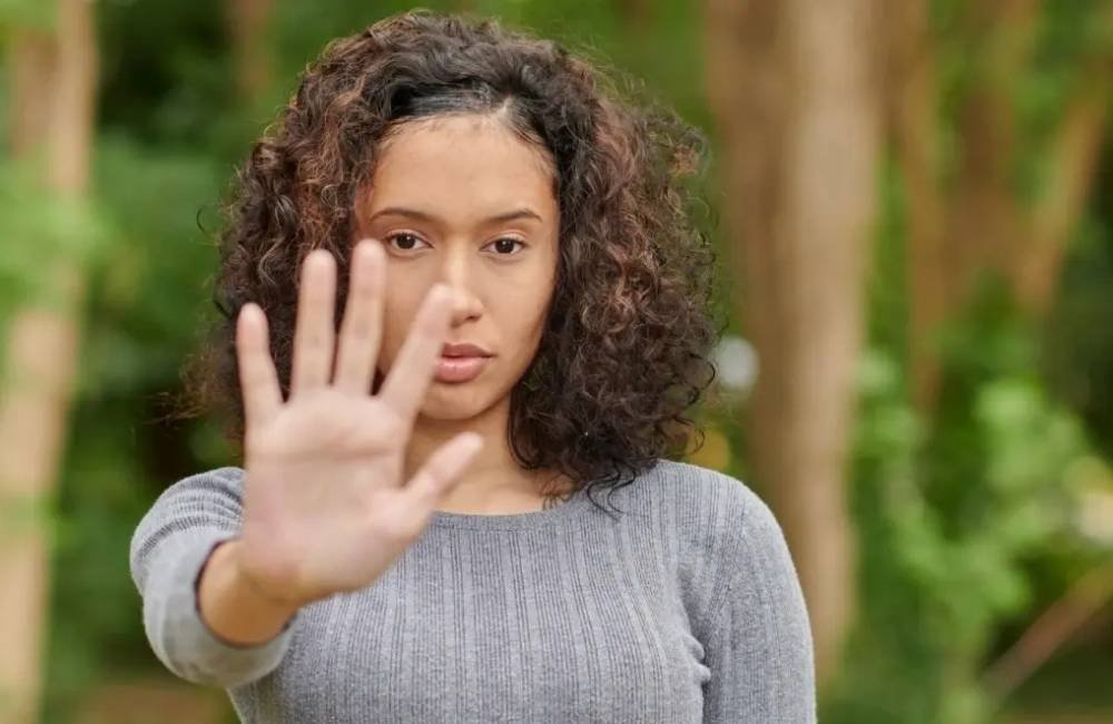 Nova lei amplia para 12 meses o prazo de denúncia de violência doméstica em Goiás e em todo o Brasil