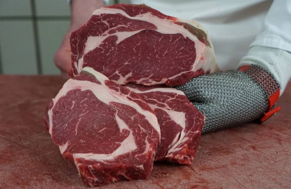 Limitações de concorrentes podem fortalecer exportações de carne brasileira