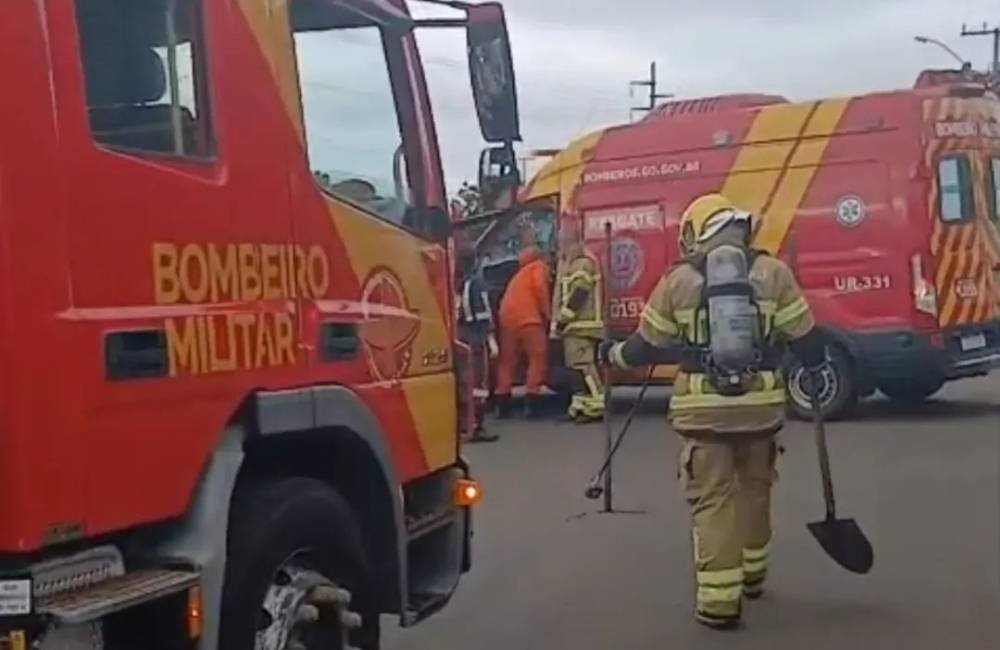 VÍDEO| Incêndio em residência mobiliza bombeiros no Cidade Jardim, em Jataí