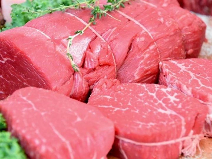 Brasil endurece regras para preservar exportações de carne à União Europeia