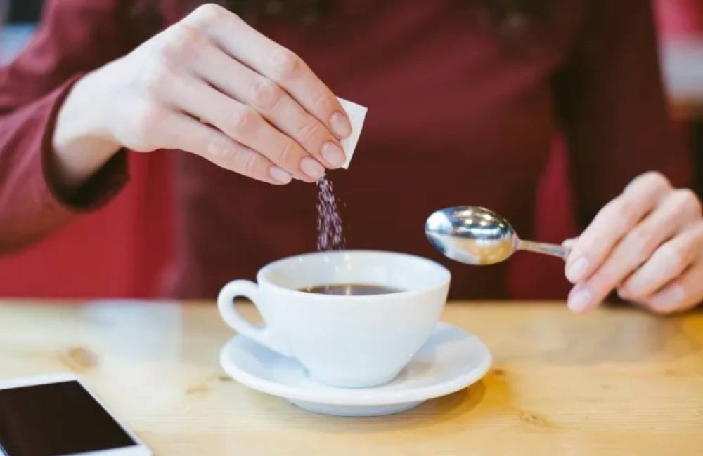 Estudo aponta que adoçantes podem afetar a saúde intestinal e o metabolismo