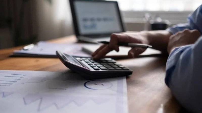 Justiça reduz juros de empréstimo de microempresa em Caldas Novas após revisão contratual