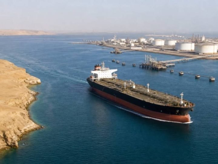 Petróleo dispara após nova escalada entre EUA e Irã e mercado reage com cautela
