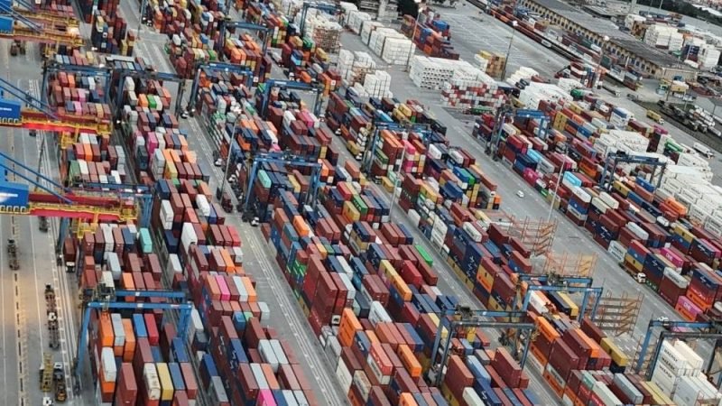 Tarifaço dos EUA entra em vigor nesta quarta-feira e coloca exportações brasileiras em alerta
