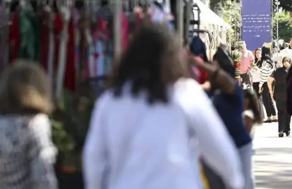 Trabalhadores com carteira assinada passam a ter direito a até três folgas por ano para exames preventivos