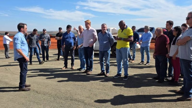 Visita técnica reúne lideranças e reforça cronograma das obras do Aeroporto Regional de Jataí