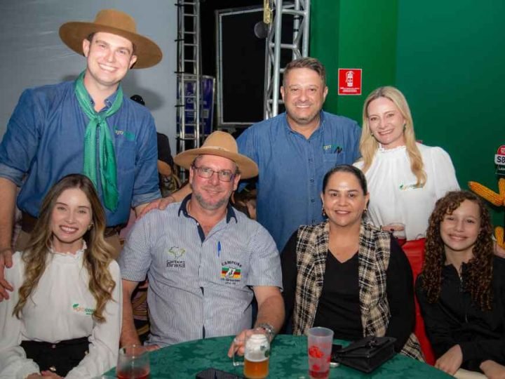 GALERIA DE FOTOS: confira quem passou pelo estande da AgroCosta na quinta-feira da Campeira 2026