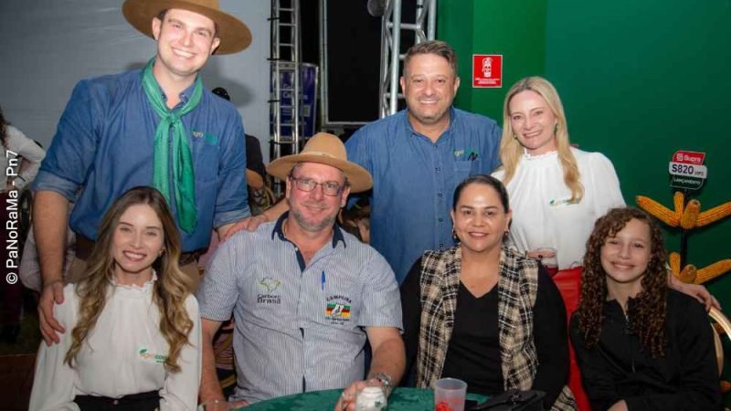 GALERIA DE FOTOS: confira quem passou pelo estande da AgroCosta na quinta-feira da Campeira 2026