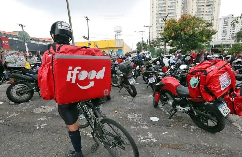 Anvisa libera venda de medicamentos por iFood e Rappi