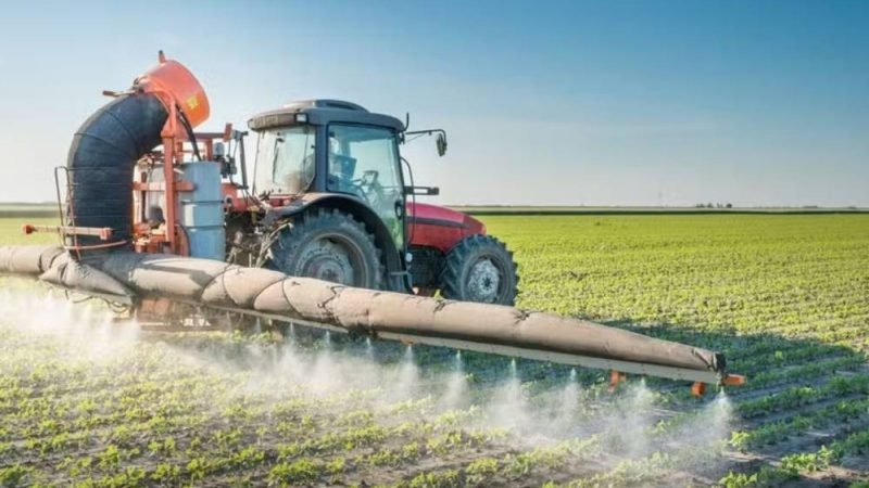Governo avalia lista de agrotóxicos considerados altamente perigosos