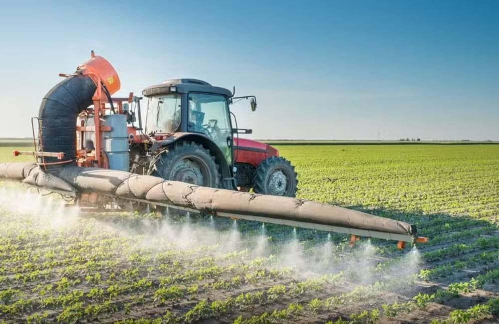 Governo avalia lista de agrotóxicos considerados altamente perigosos