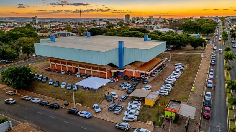 Mega feirão de carros reúne mais de 200 veículos em Jataí até segunda-feira