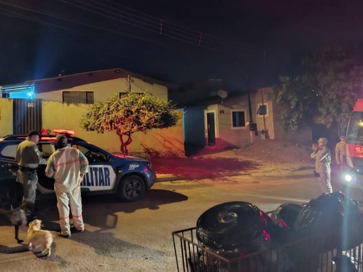 VÍDEO | Homem ateia fogo em sofás, provoca incêndio e ameaça casas em Jataí