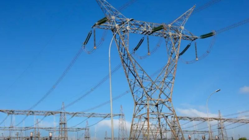 Consumidores poderão escolher fornecedor de energia a partir de 2027