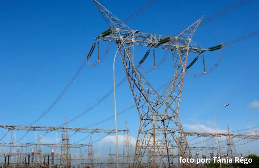 Consumidores poderão escolher fornecedor de energia a partir de 2027