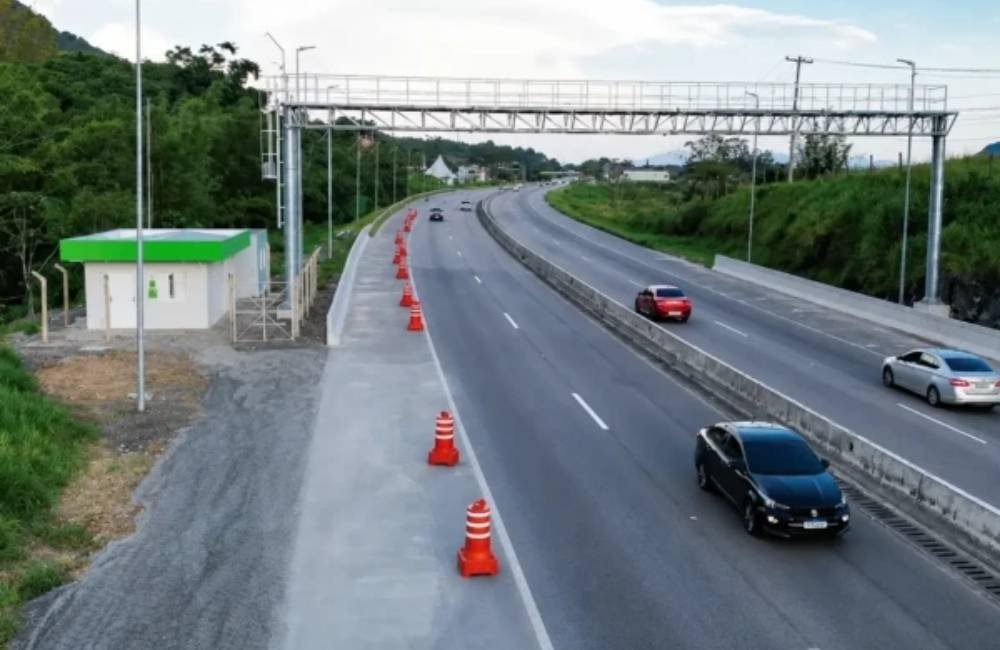 Golpe do Free Flow usa sites falsos para cobrar pedágio de motoristas