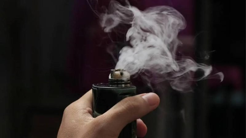 Mercado de vapes e sachês de nicotina movimenta R$ 359 milhões por ano em Goiás