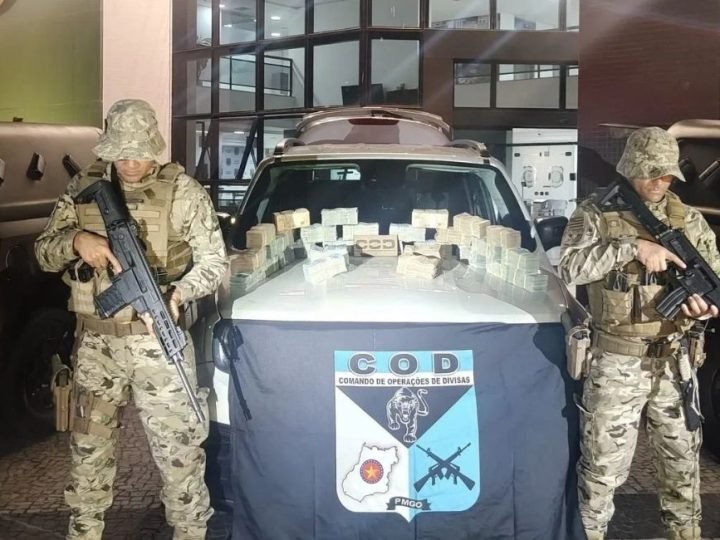 Motorista é parado com quase R$ 1,2 milhão em dinheiro vivo em Goiás e diz não saber quem receberia a quantia