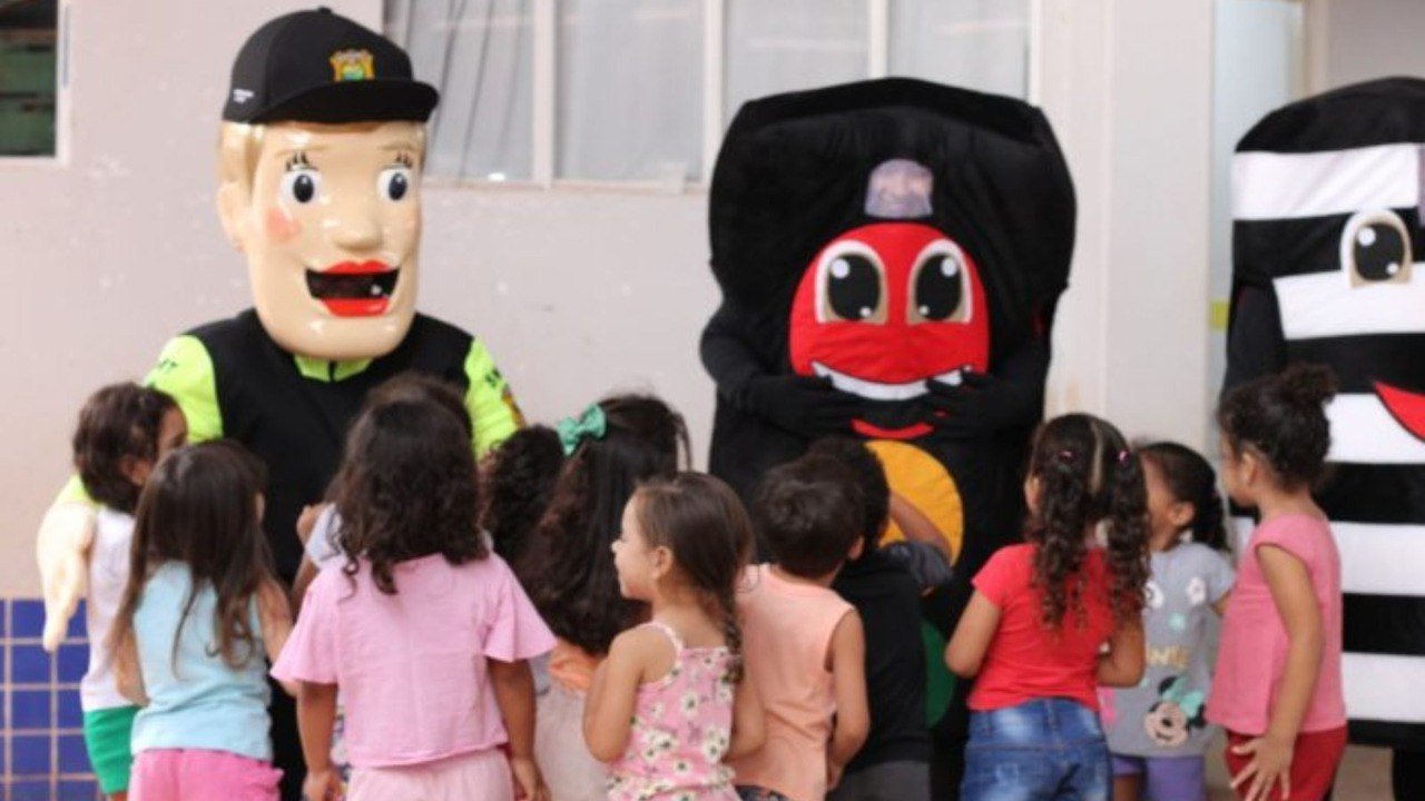 CMEI Cidália Vilela recebe ação educativa sobre segurança no trânsito em Jataí