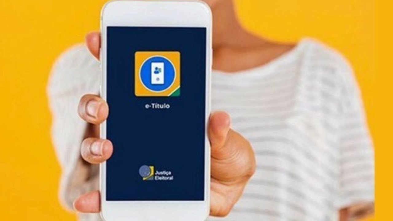 Eleitores devem atualizar o e-Título antes da votação; veja como fazer