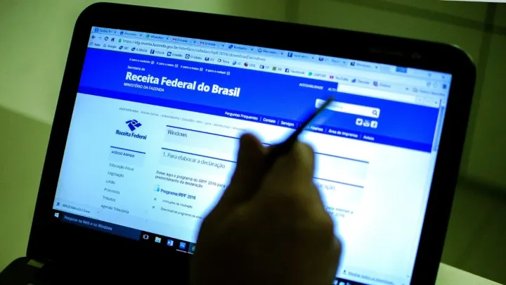 Malha fina do IR 2026: veja como consultar e corrigir pendências