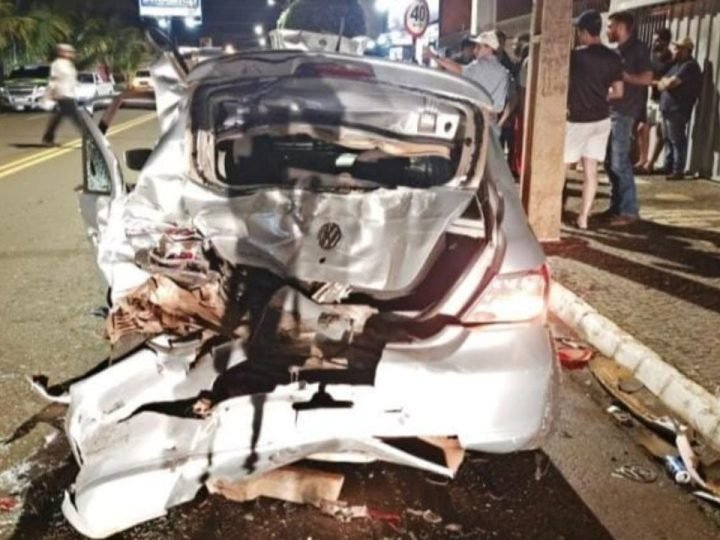 VÍDEO| Caminhonete atinge veículos em sequência e motorista deixa local após acidente em Jataí