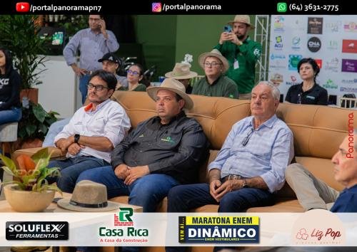 2o-Dia-de-Palestras-e-Negocios-na-EXPAJA-42