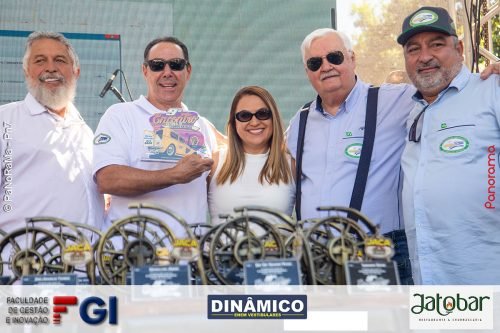 9o-Encontro-de-Carros-Antigos-de-Jatai-JACA-76