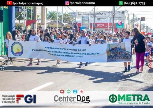 Desfile-Civico-Estudantil-e-Militar-em-Comemoracao-aos-129-Anos-de-Jatai-A-51