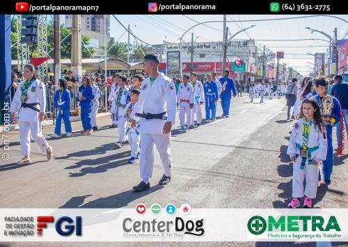 Desfile-Civico-Estudantil-e-Militar-em-Comemoracao-aos-129-Anos-de-Jatai-B-1