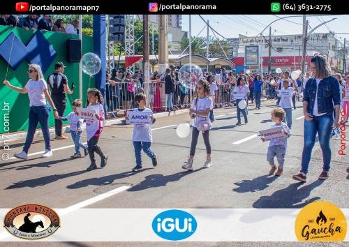 Desfile-Civico-Estudantil-e-Militar-em-Comemoracao-aos-129-Anos-de-Jatai-B-52