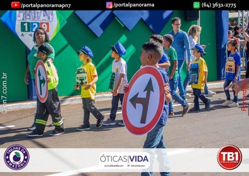 Desfile-Civico-Estudantil-e-Militar-em-Comemoracao-aos-129-Anos-de-Jatai-B-64