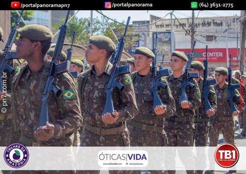 Desfile-Civico-Estudantil-e-Militar-em-Comemoracao-aos-129-Anos-de-Jatai-C-125