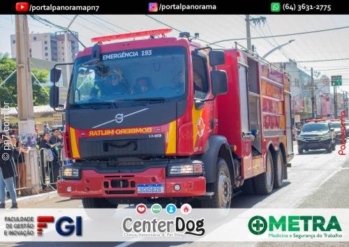 Desfile-Civico-Estudantil-e-Militar-em-Comemoracao-aos-129-Anos-de-Jatai-C-61