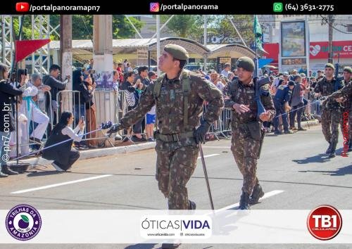 Desfile-Civico-Estudantil-e-Militar-em-Comemoracao-aos-129-Anos-de-Jatai-C-89