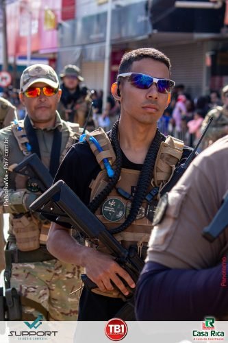 Desfile-Civico-Militar-emociona-e-atrai-multidao-no-aniversario-de-130-anos-de-Jatai-100 (1) (1)