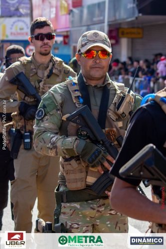 Desfile-Civico-Militar-emociona-e-atrai-multidao-no-aniversario-de-130-anos-de-Jatai-101 (1) (1)