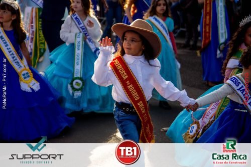 Desfile-Civico-Militar-emociona-e-atrai-multidao-no-aniversario-de-130-anos-de-Jatai-105