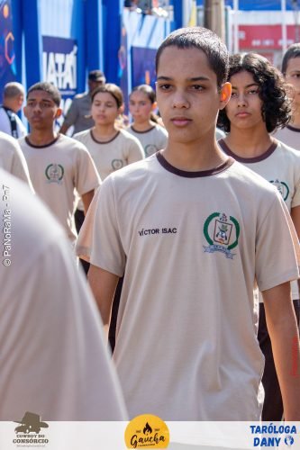 Desfile-Civico-Militar-emociona-e-atrai-multidao-no-aniversario-de-130-anos-de-Jatai-107 (1) (1) (1)