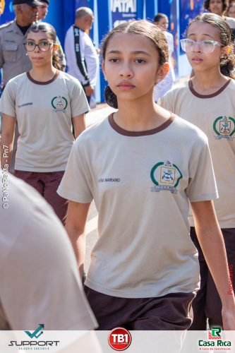 Desfile-Civico-Militar-emociona-e-atrai-multidao-no-aniversario-de-130-anos-de-Jatai-109 (1) (1) (1)