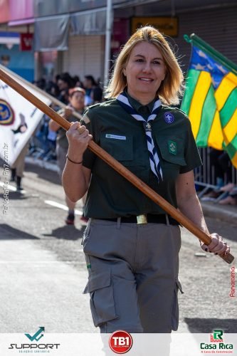 Desfile-Civico-Militar-emociona-e-atrai-multidao-no-aniversario-de-130-anos-de-Jatai-111 (1) (1)