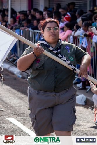 Desfile-Civico-Militar-emociona-e-atrai-multidao-no-aniversario-de-130-anos-de-Jatai-117 (1) (1)
