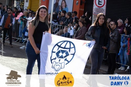 Desfile-Civico-Militar-emociona-e-atrai-multidao-no-aniversario-de-130-anos-de-Jatai-118 (1)