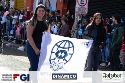 Desfile-Civico-Militar-emociona-e-atrai-multidao-no-aniversario-de-130-anos-de-Jatai-119 (1)