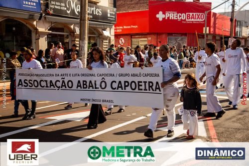 Desfile-Civico-Militar-emociona-e-atrai-multidao-no-aniversario-de-130-anos-de-Jatai-125 (1)