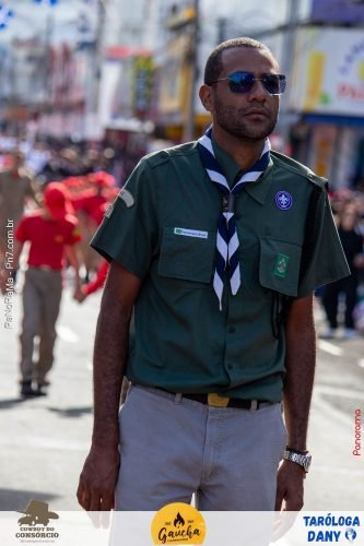 Desfile-Civico-Militar-emociona-e-atrai-multidao-no-aniversario-de-130-anos-de-Jatai-130 (1) (1)